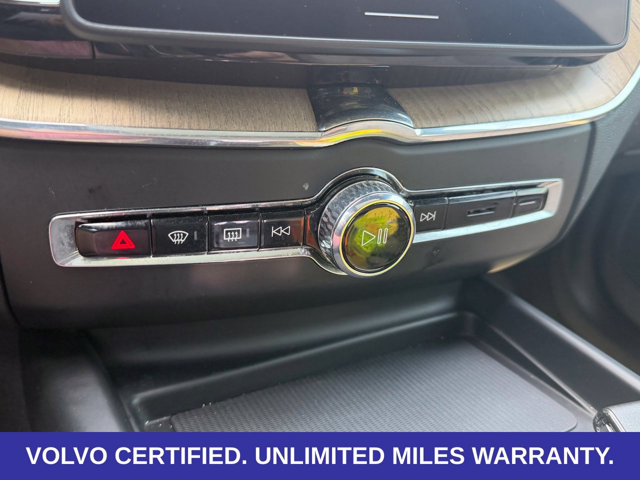 Certified 2026 Volvo XC60 B5 Plus AWD/4WD image 22
