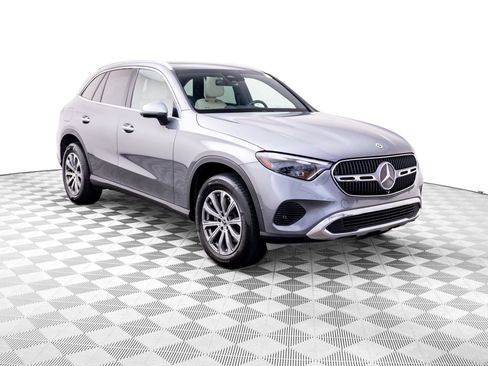 Used 2023 Mercedes-Benz GLC 300 4MATIC image 7
