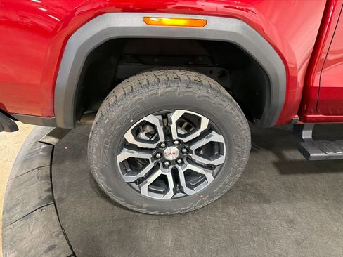 Certified 2024 GMC Canyon AT4 AWD/4WD image 34
