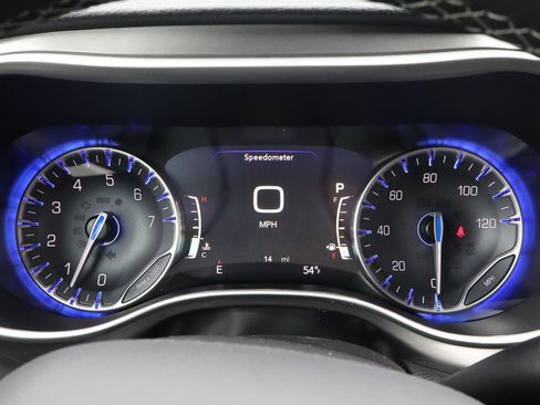 New 2026 Chrysler Pacifica Select image 32