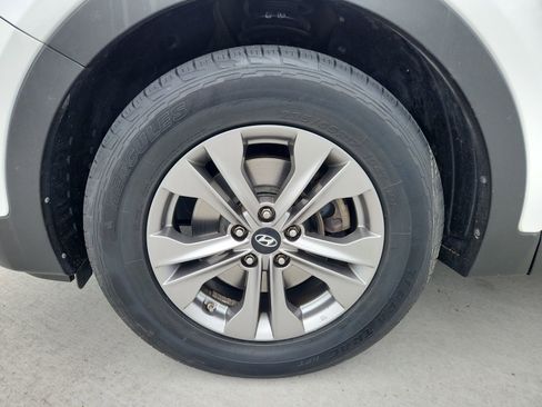 Used 2015 Hyundai Santa Fe Sport w/ Option Group 02 FWD image 18