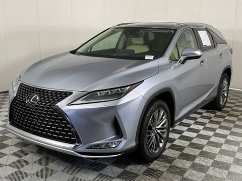 Used 2022 Lexus RX 350L Luxury w/ Accessory Package (Z1) FWD image 2
