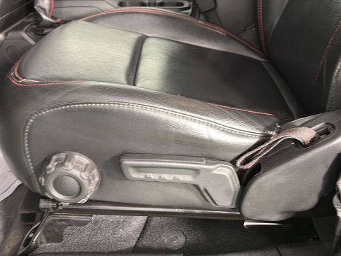 Used 2019 Jeep Wrangler Unlimited Rubicon image 27