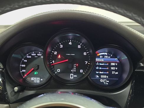 Used 2017 Porsche Macan AWD/4WD image 22