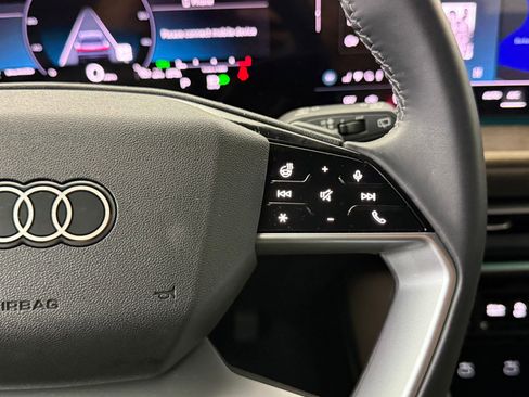 Certified 2025 Audi Q5 Premium w/ Convenience Package image 27