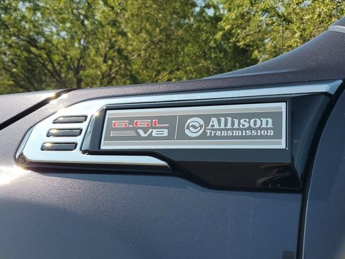 New 2026 GMC Sierra 2500 SLE w/ SLE Value Package; AWD/4WD image 7