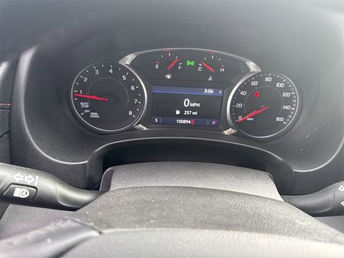 Used 2021 GMC Terrain SLT w/ Elevation Edition image 27