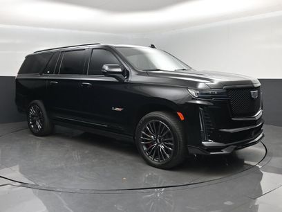 Used 2024 Cadillac Escalade ESV V w/ Heavy-Duty Trailer Package