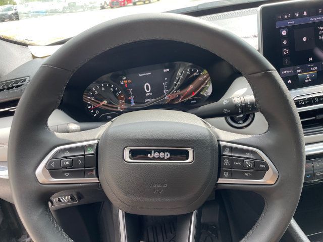 Used 2023 Jeep Compass Limited AWD/4WD image 28