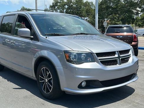 Used 2018 Dodge Grand Caravan GT FWD image 4