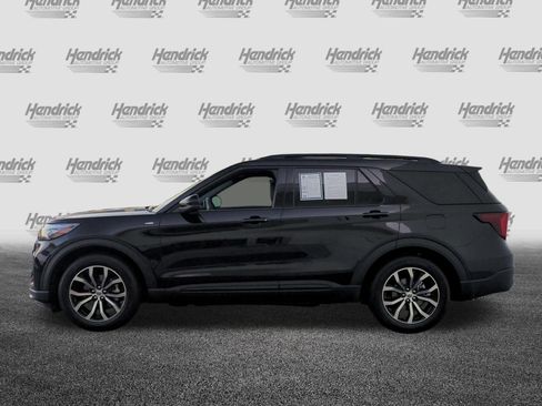 Used 2026 Ford Explorer ST-Line w/ Premium Package RWD image 7