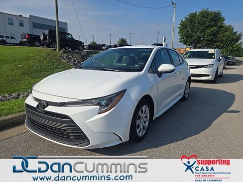 Used 2024 Toyota Corolla LE FWD image 1