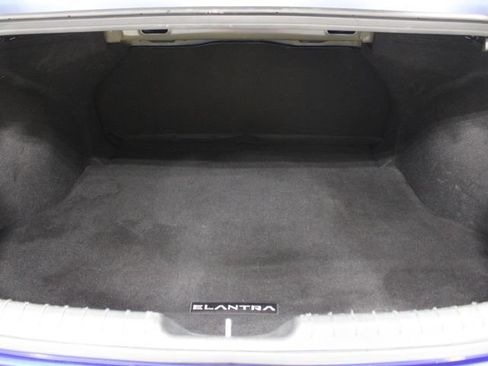 Used 2023 Hyundai Elantra SEL image 13