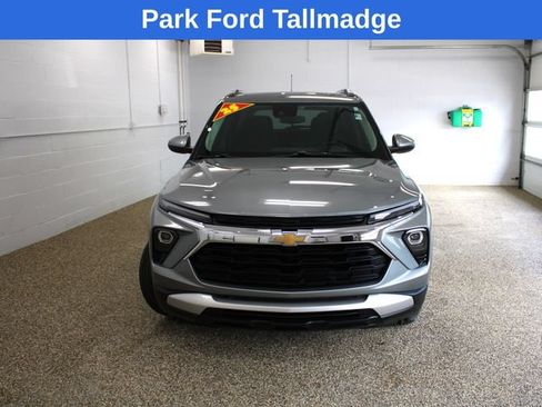 Used 2025 Chevrolet TrailBlazer LT w/ LT Cold Weather Package AWD/4WD image 9