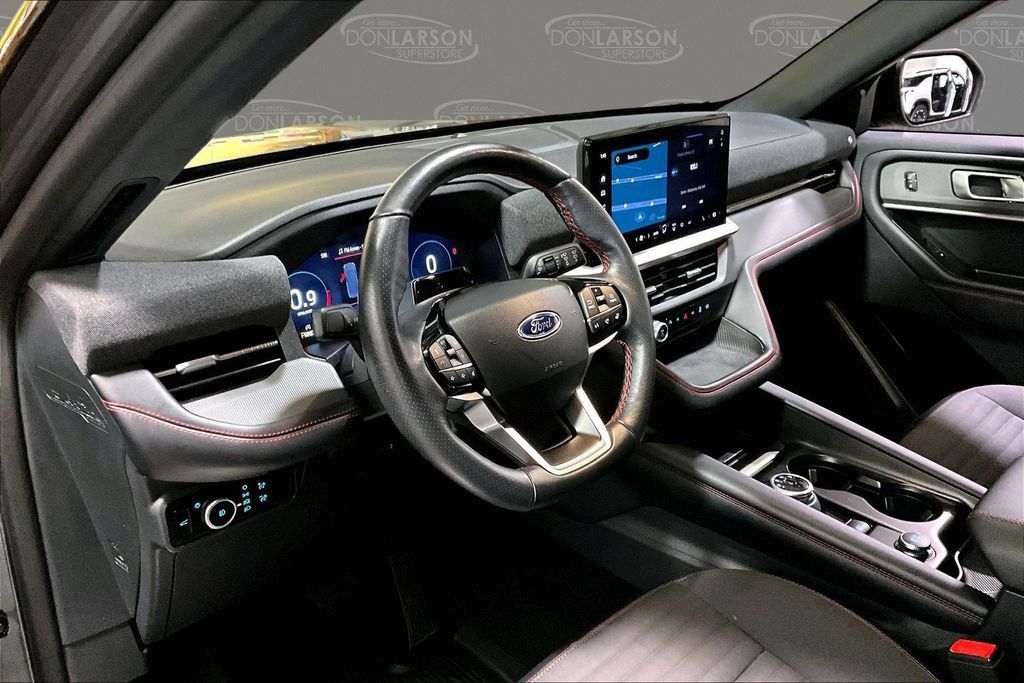 Certified 2025 Ford Explorer ST-Line AWD/4WD image 20