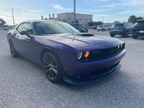 Used 2018 Dodge Challenger R/T Scat Pack RWD image 1