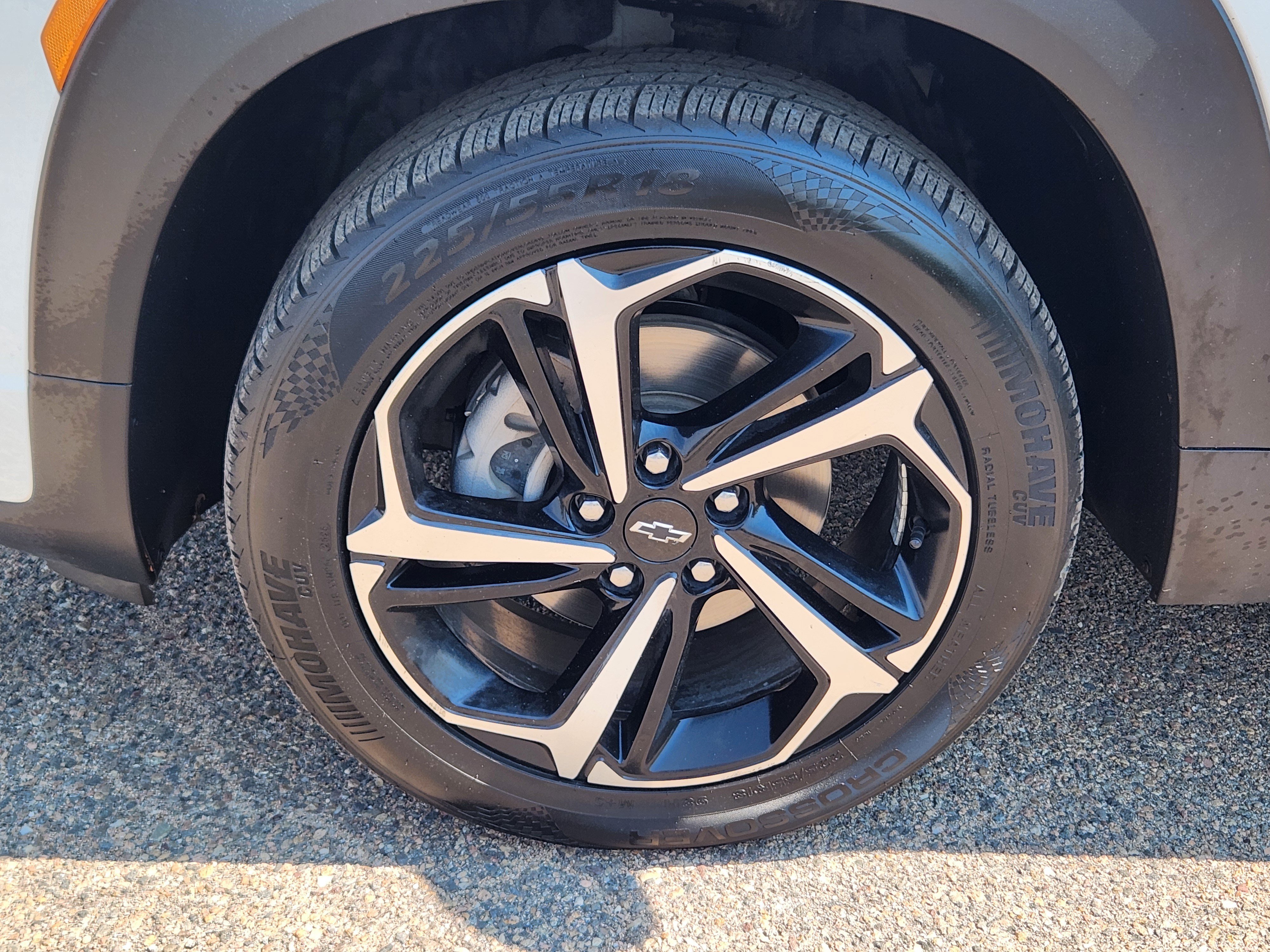 Used 2022 Chevrolet TrailBlazer RS w/ Technology Package AWD/4WD image 7