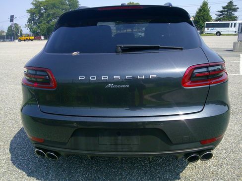 Used 2018 Porsche Macan AWD/4WD image 21