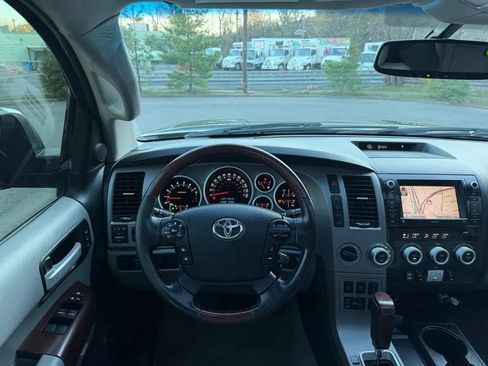 Used 2011 Toyota Sequoia Platinum AWD/4WD image 24