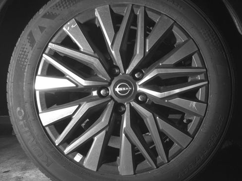 Used 2025 Nissan Altima 2.5 SV image 15