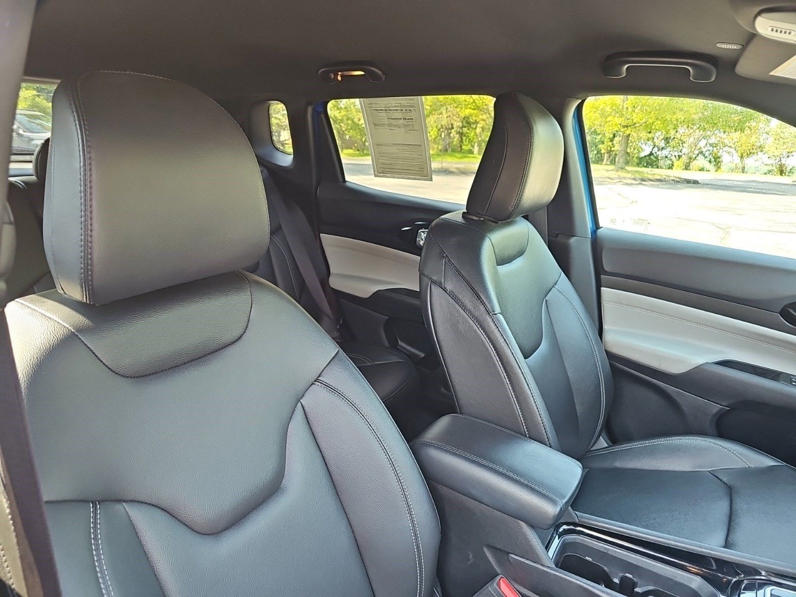 Used 2025 Jeep Compass Limited AWD/4WD image 11