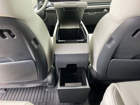 Used 2024 Hyundai Santa Fe Calligraphy FWD image 37