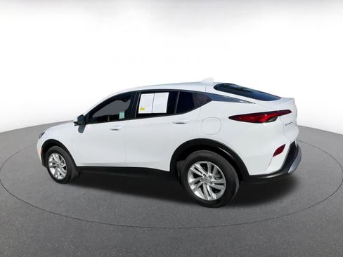 Used 2025 Buick Envista Preferred image 10