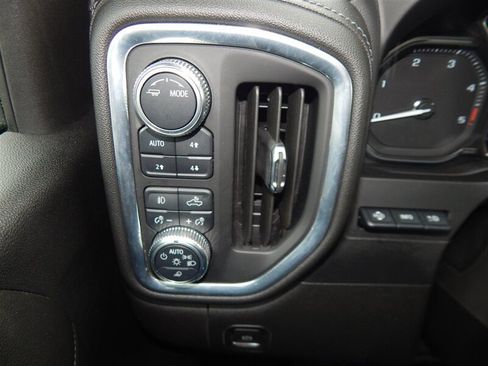 Used 2021 GMC Sierra 3500 Denali w/ Denali Ultimate Package image 27