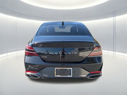 Used 2024 Genesis G70 3.3T Advanced image 7