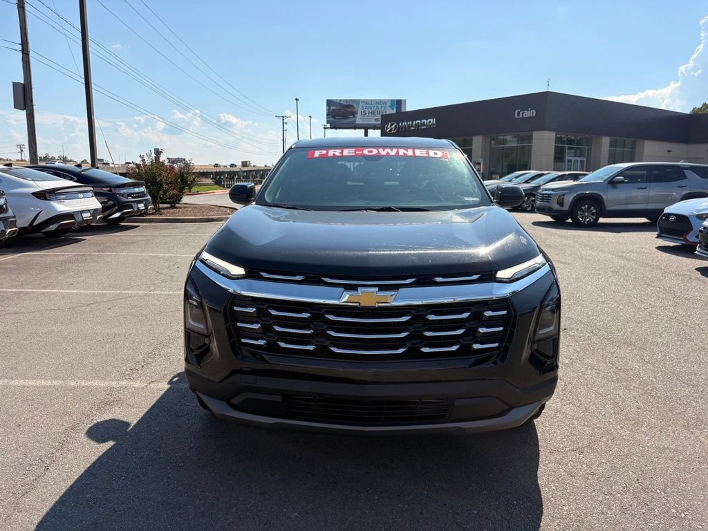 Used 2025 Chevrolet Equinox LT FWD image 2