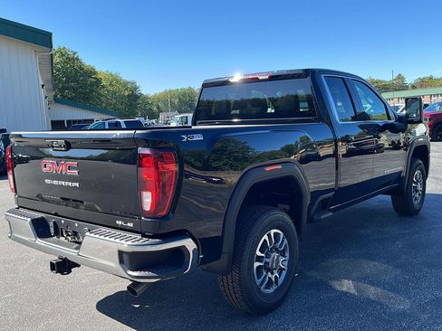 New 2026 GMC Sierra 2500 SLE w/ SLE Value Package; AWD/4WD image 5
