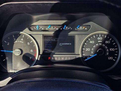 Used 2016 Ford F150 XLT w/ Equipment Group 302A Luxury image 26