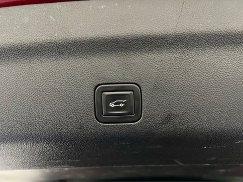 Used 2023 Chevrolet Tahoe RST w/ Luxury Package image 9