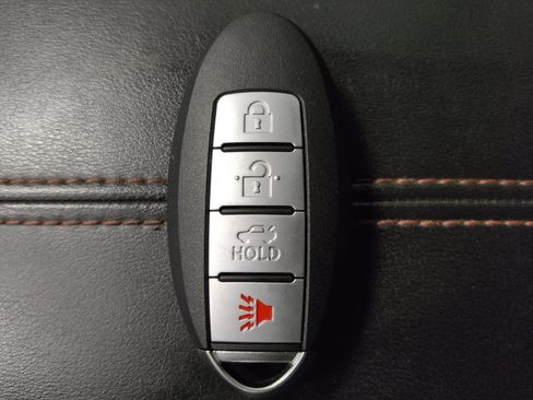 Used 2021 Nissan Sentra SR FWD image 32
