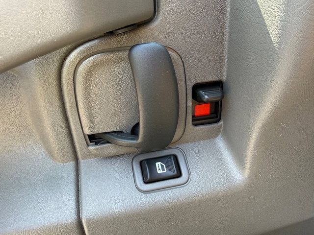 Used 2025 GMC Savana 2500 w/ Driver Convenience Package RWD image 16