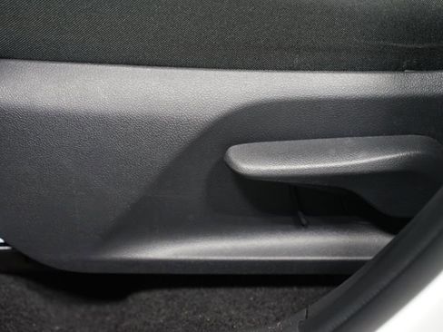 Certified 2025 Toyota RAV4 LE image 31