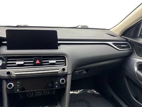 Used 2025 Genesis G70 2.5T RWD image 54