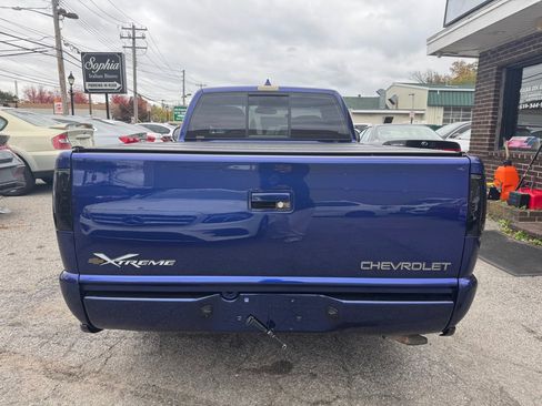 Used 2003 Chevrolet S10 Pickup LS w/ LS Preferred Equipment Group image 5