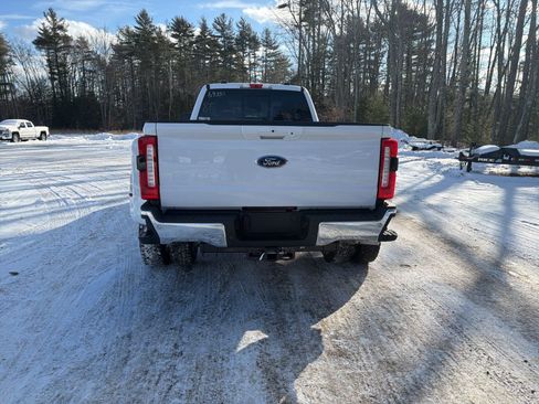 New 2026 Ford F450 XLT w/ XLT Premium Package image 6