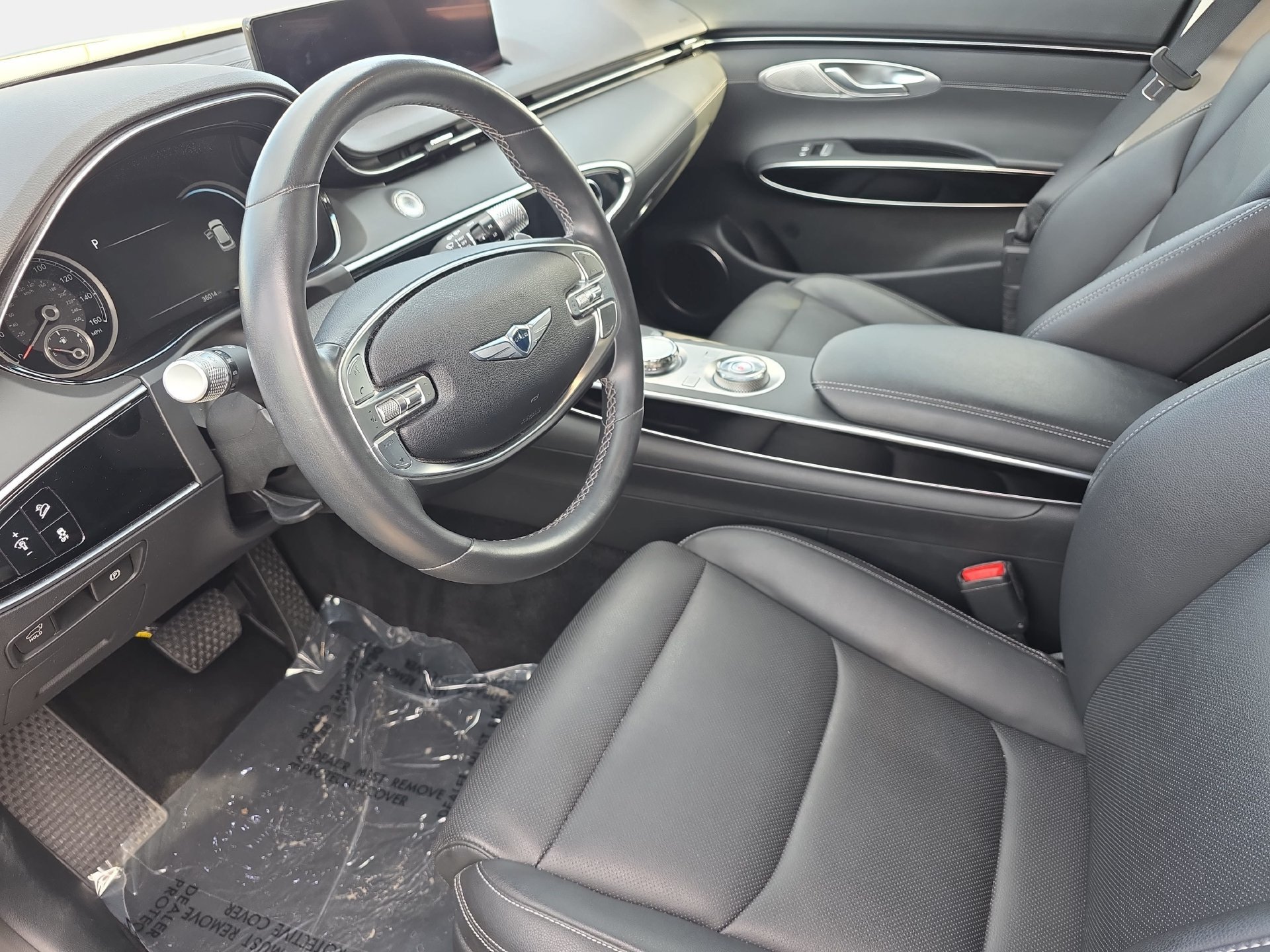 Used 2025 Genesis GV70 2.5T AWD/4WD image 16