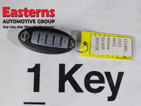 Used 2023 Nissan Altima 2.5 S FWD image 24