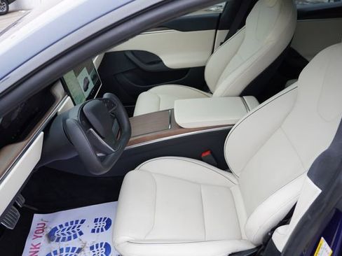 Used 2021 Tesla Model S Plaid image 15