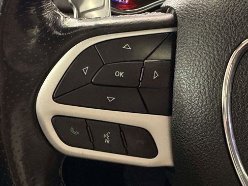 Used 2020 Jeep Grand Cherokee SRT image 48