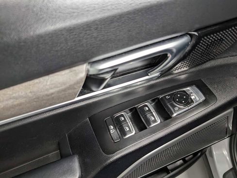 Used 2022 Kia Telluride EX w/ EX Premium Package image 40