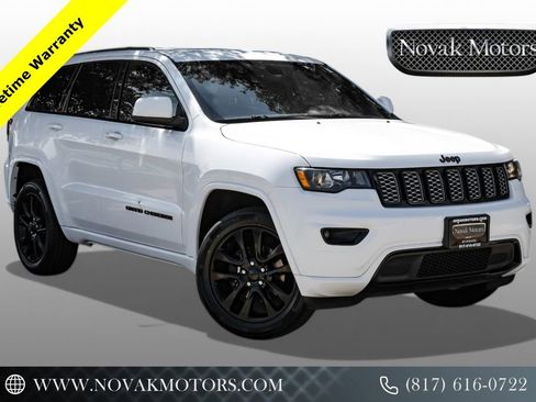 Used 2019 Jeep Grand Cherokee Altitude image 1