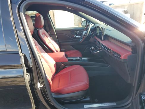 Certified 2023 Lincoln Corsair Reserve w/ Equipment Group 201A image 9