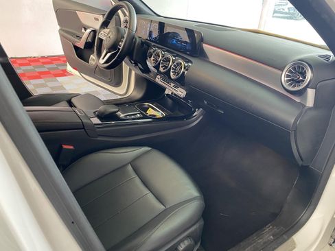 Used 2022 Mercedes-Benz A 220 4MATIC w/ Premium Package Lite image 8