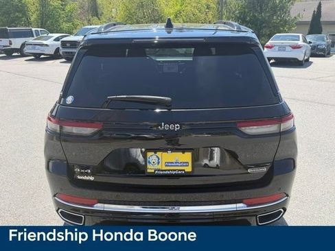 Used 2023 Jeep Grand Cherokee Overland AWD/4WD image 8