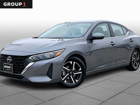 Used 2025 Nissan Sentra SV image 1