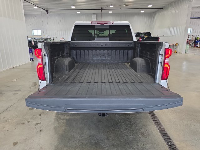 Used 2024 Chevrolet Silverado 1500 High Country w/ Technology Package AWD/4WD image 25